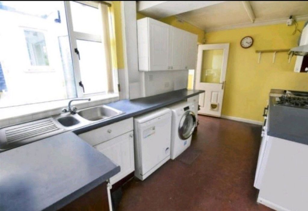 Property photo 2 of 24