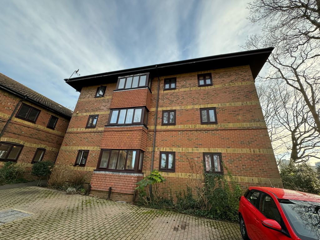 Property photo 1 of 10