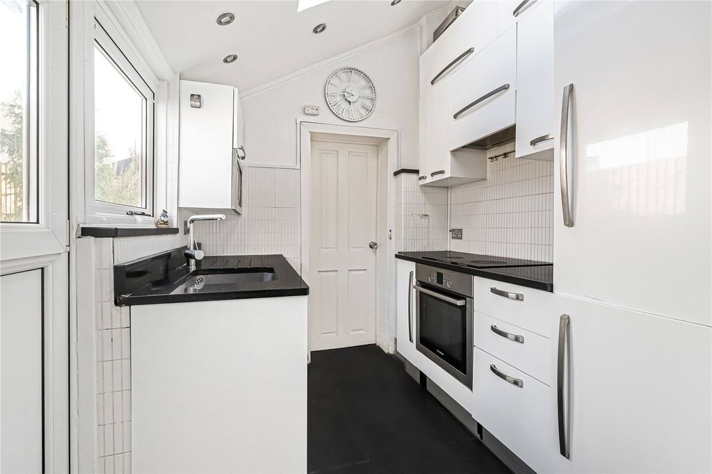 Property photo 3 of 15 Kitchen