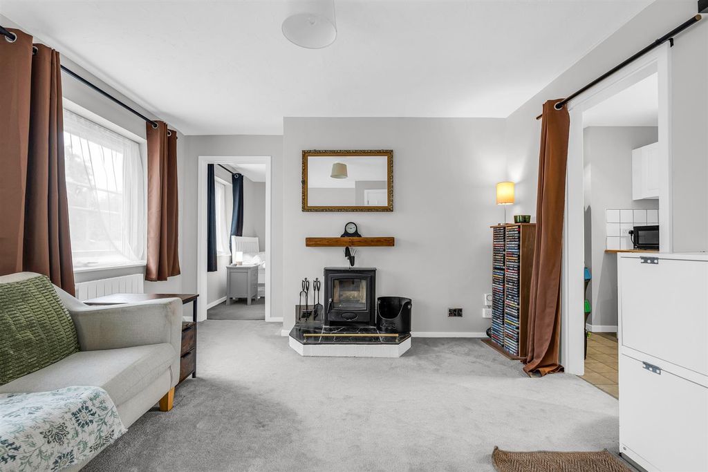 Property photo 2 of 16 Internal-10.Jpg