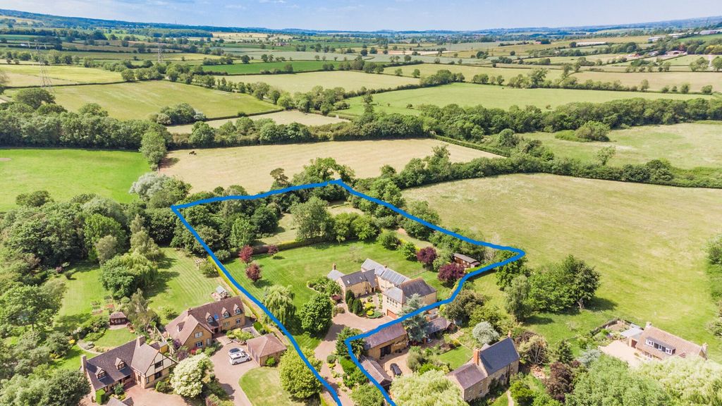 Additional image 40 of 5 bed detached house for saleHigh Street South, Tiffield, Towcester Northamptonshire NN12