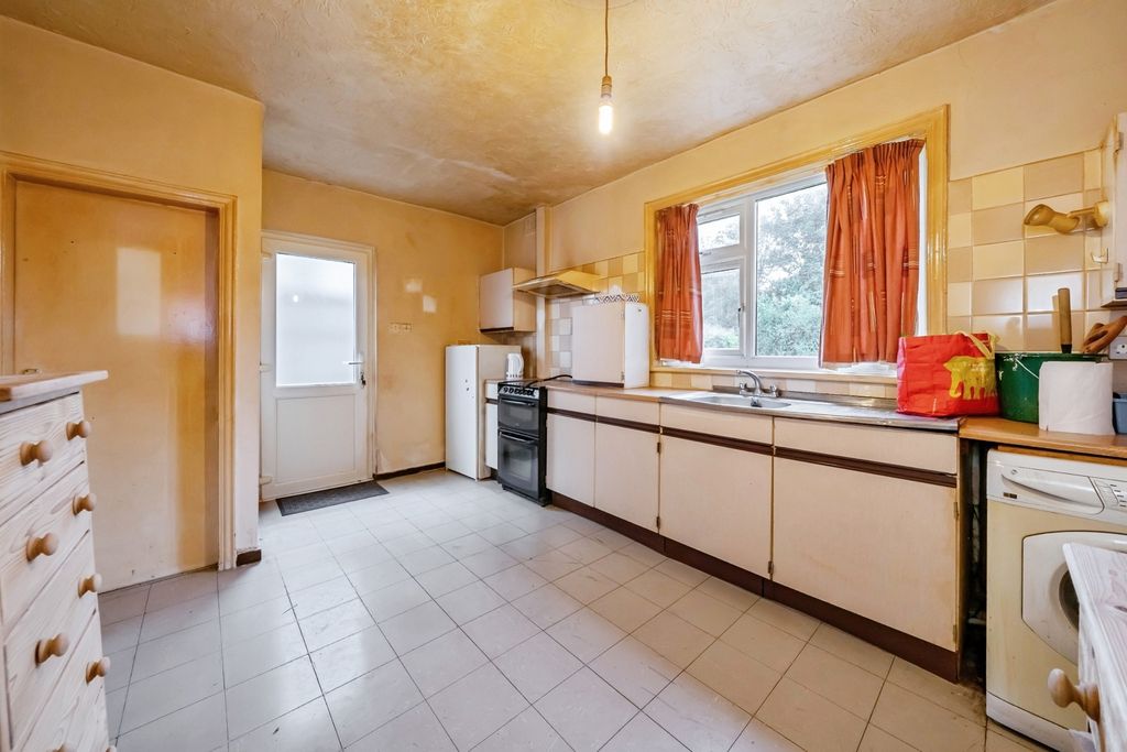 Property photo 2 of 14 Kitchen/Diner