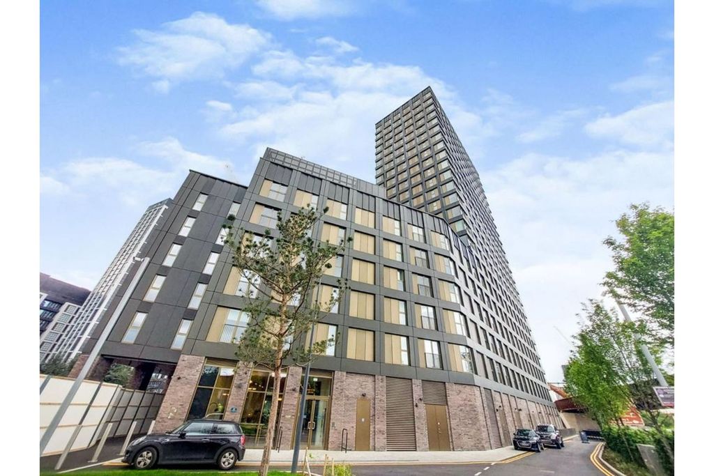 Property photo 1 of 9