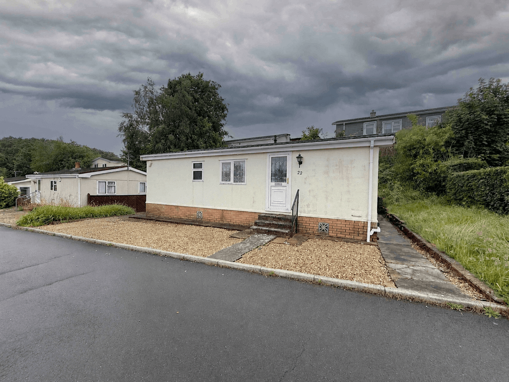 Property photo 1 of 7 2 Bedroom Park Home For Sale In Gowerton