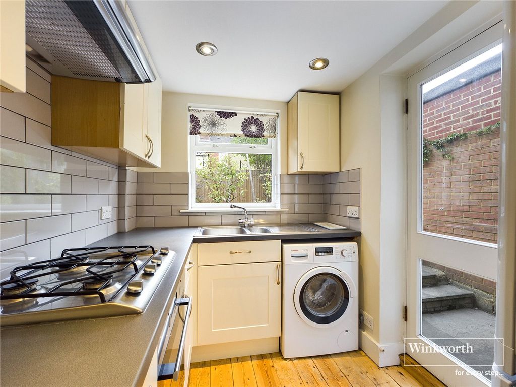 Property photo 2 of 10 Picture No. 15