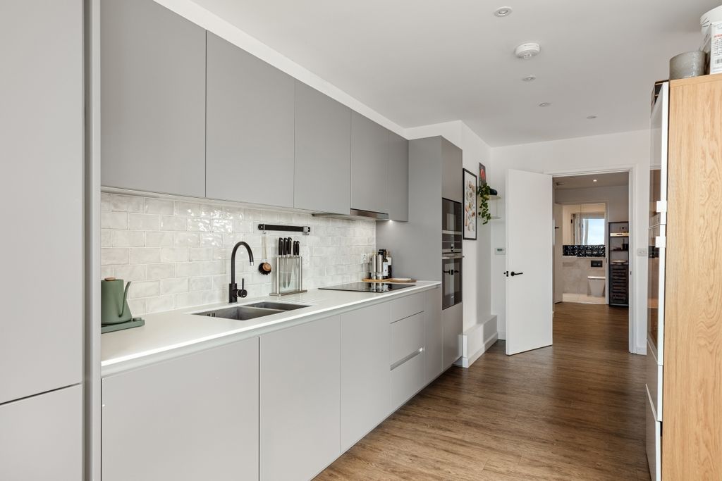 Property photo 3 of 14 094A6183