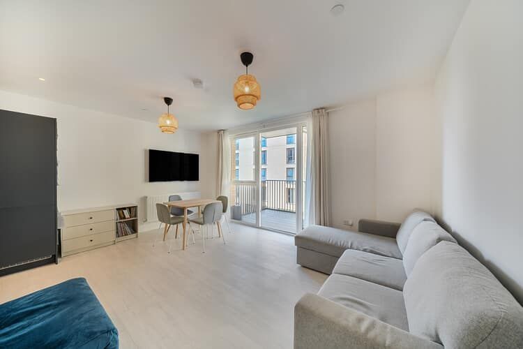 Property photo 3 of 21