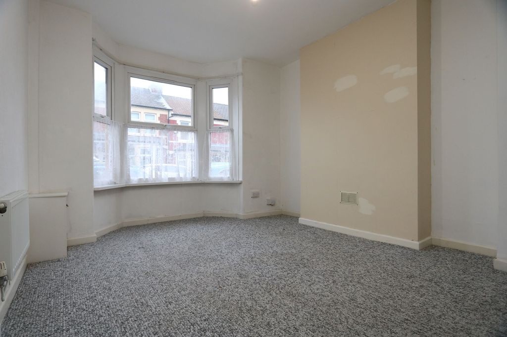 Property photo 2 of 22