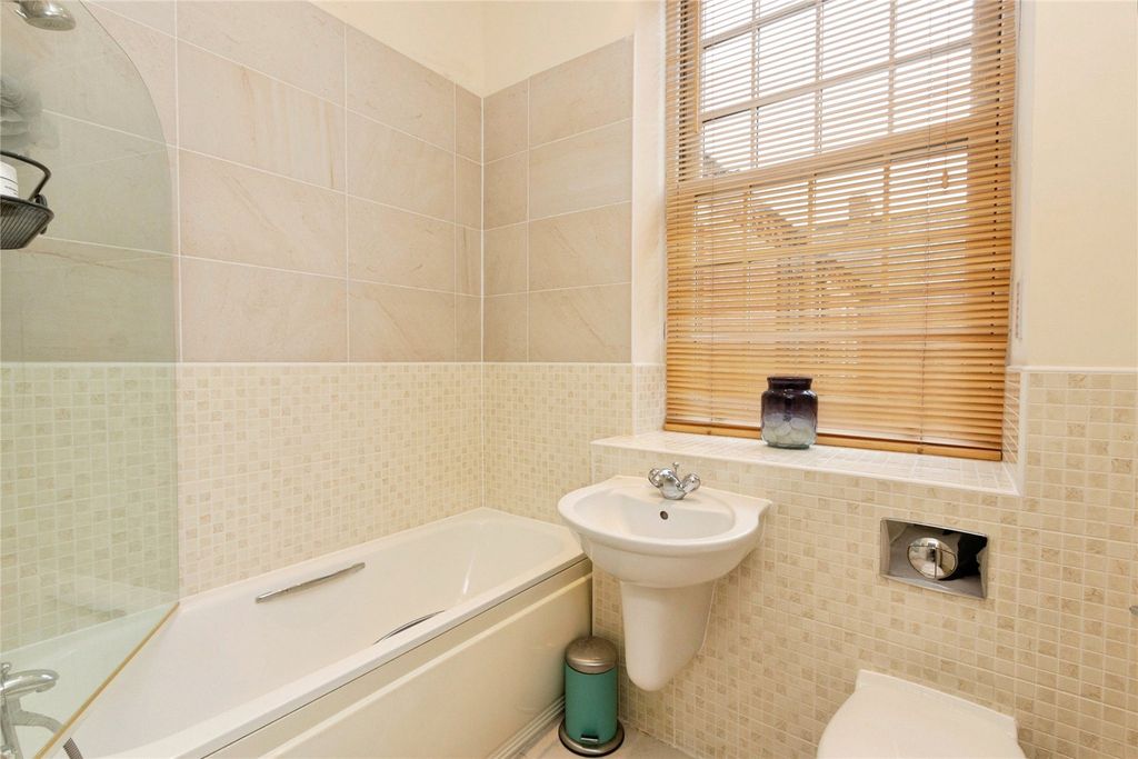 Property photo 3 of 19 Picture No. 37