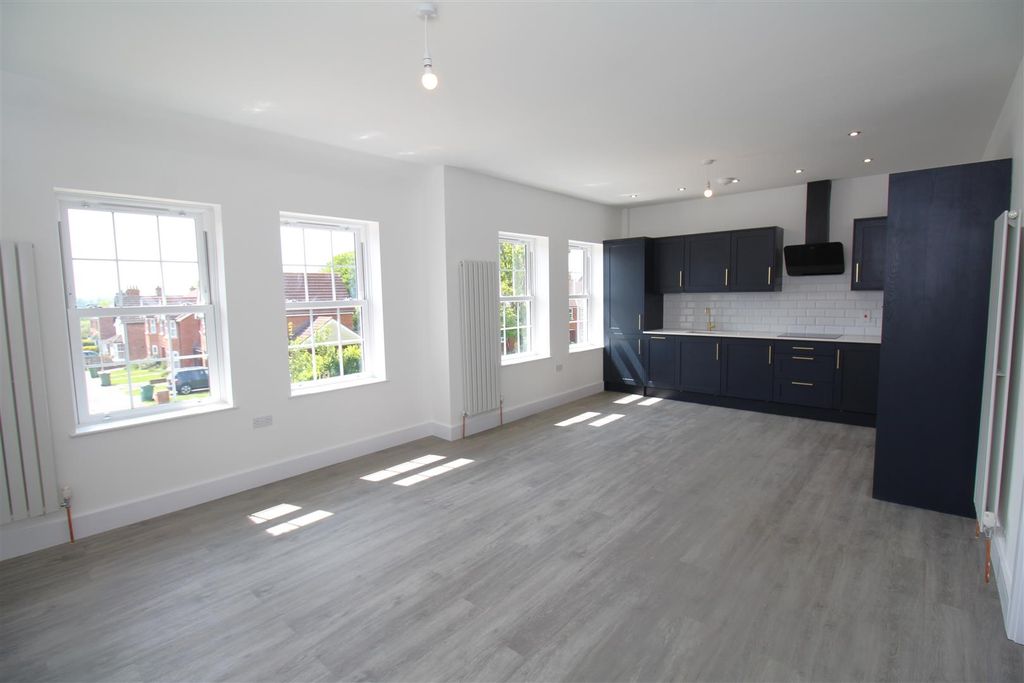 Property photo 2 of 19 Img_6113.Jpg