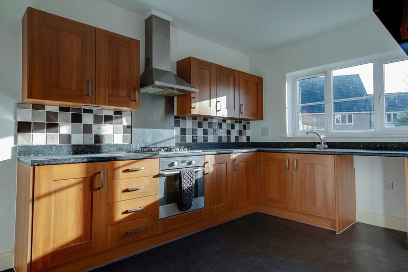 Property photo 3 of 17 Photo 8