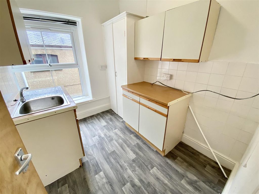 Property photo 3 of 6 Ef78EE1C-4Fdb-4954-9532-Ae505809F312.Jpeg