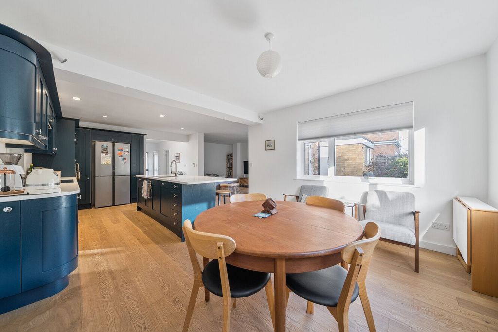 Property photo 3 of 21 Picture No. 10