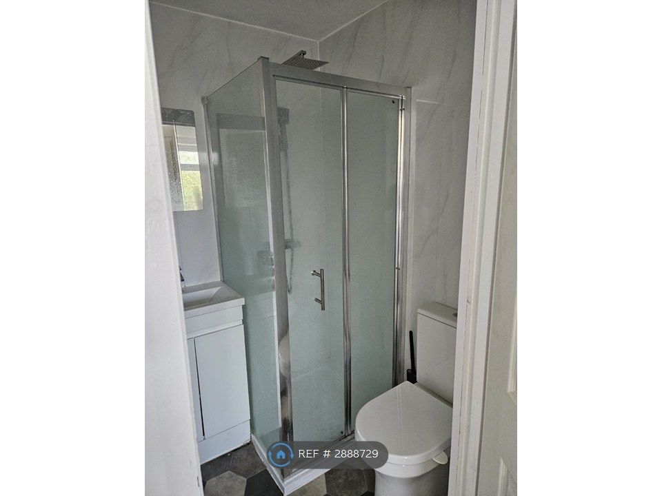 Property photo 3 of 3