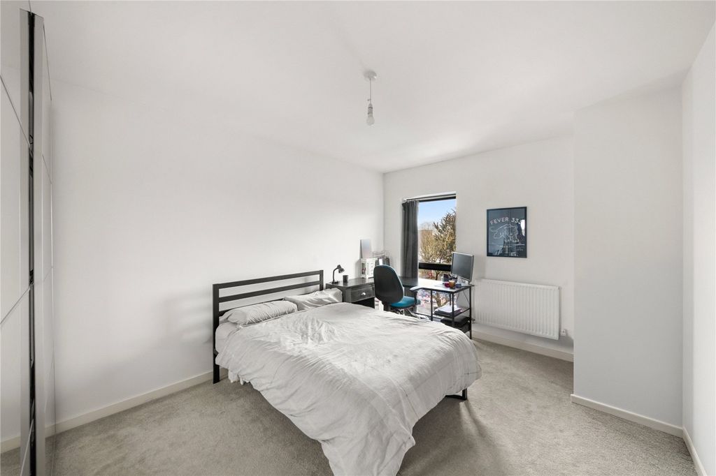 Property photo 3 of 11 Bedroom