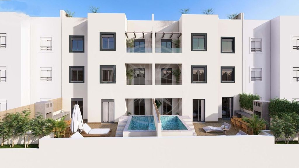 Property photo 2 of 26