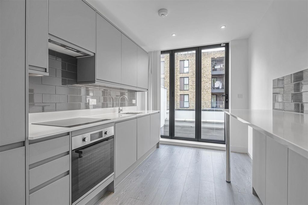 Property photo 3 of 11 8Y3A5298.Jpg