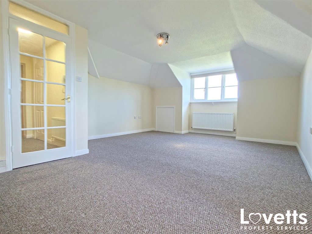 Property photo 3 of 15 Living Room