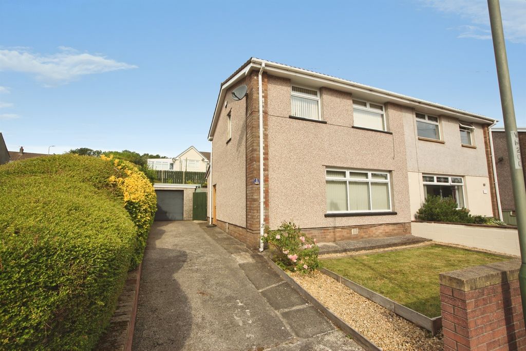 Property photo 1 of 24