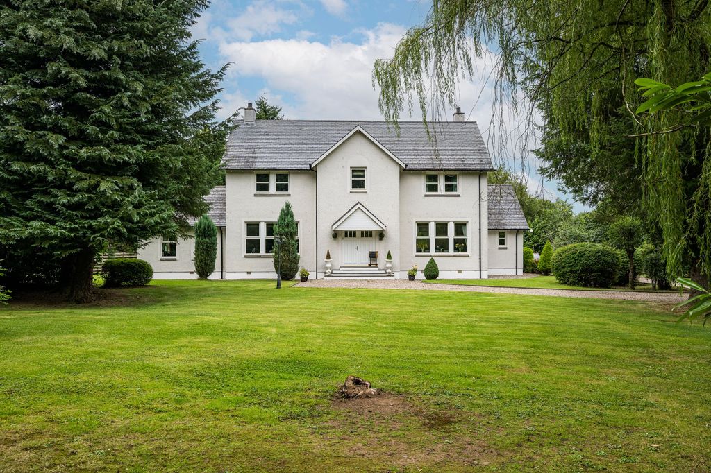 Property photo 1 of 48 External