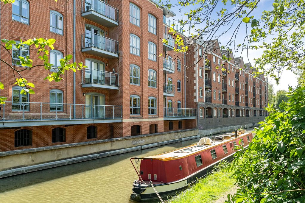 Additional image 15 of 3 bed flat for saleWalton Well Road, Waterfront OX2