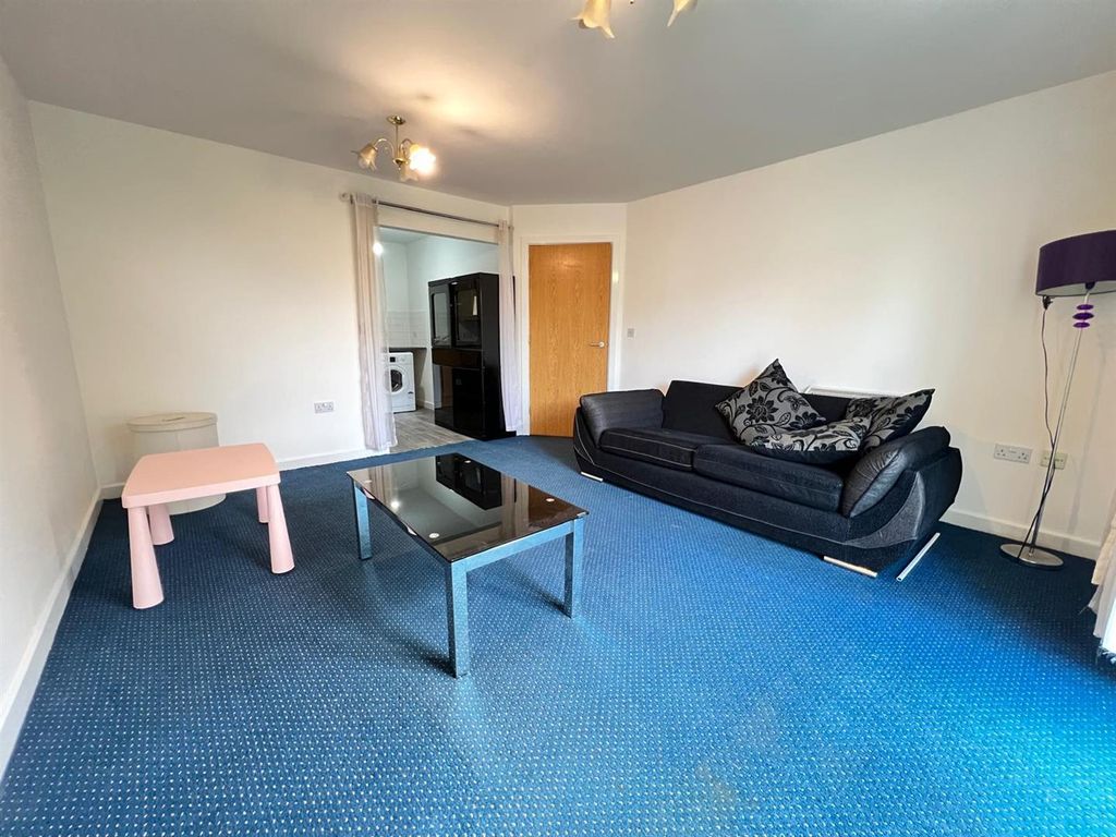 Property photo 3 of 6 03.Jpg