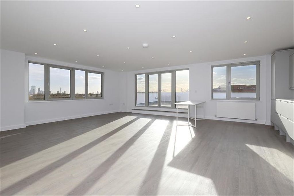 Property photo 1 of 20 (Main)