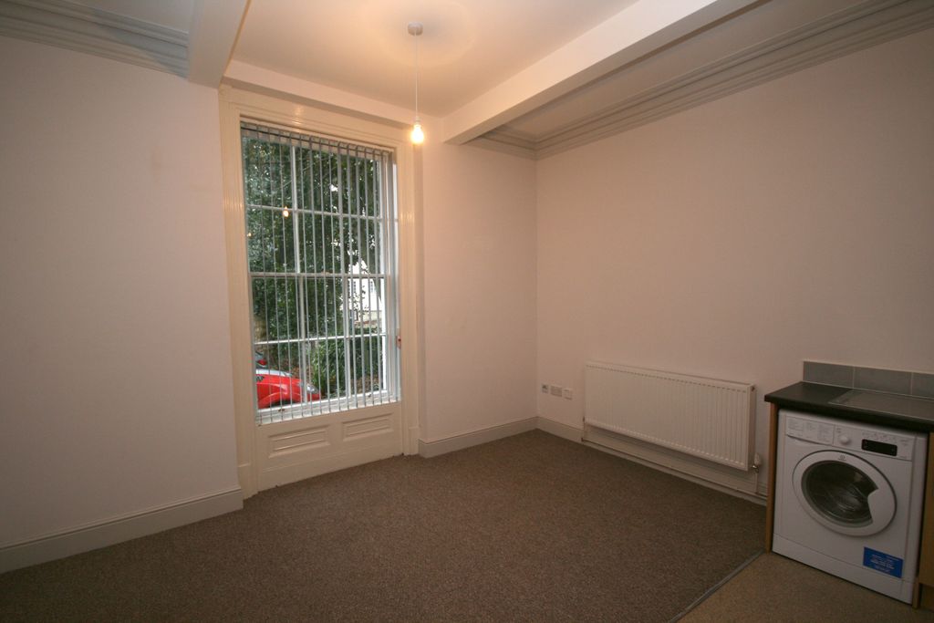 Property photo 3 of 4