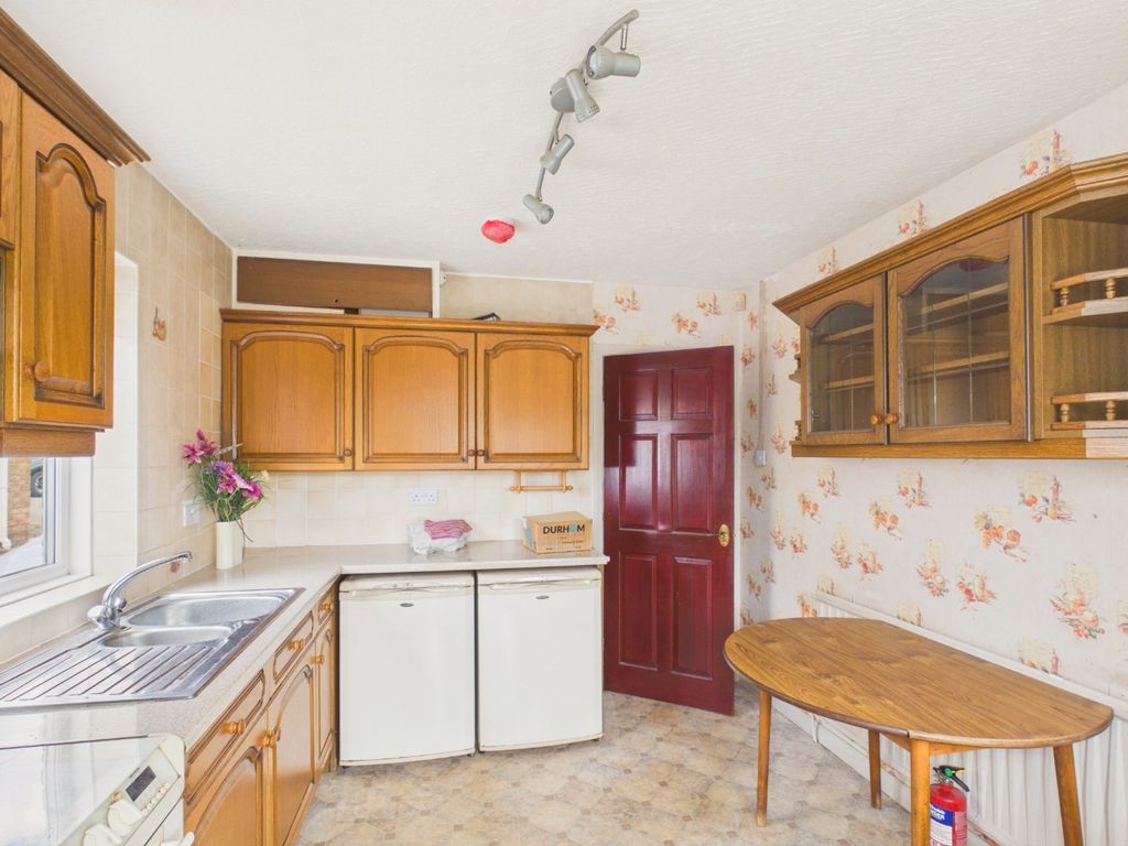 Property photo 2 of 15 4866915