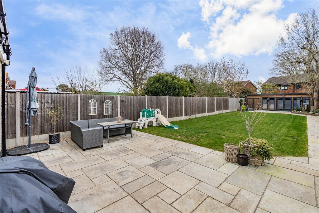 Property photo 3 of 17 Credo-Hr1.Jpg