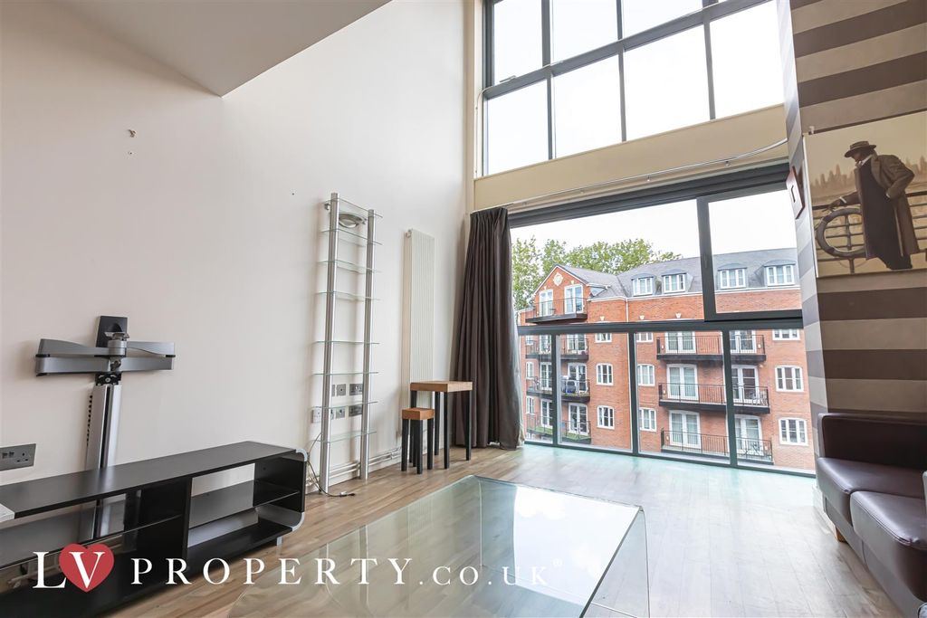 Property photo 3 of 14 8.Jpg