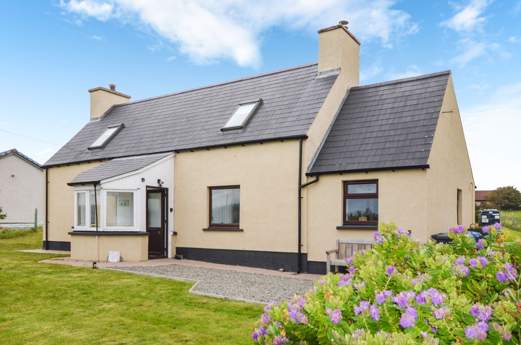 Property photo 1 of 40