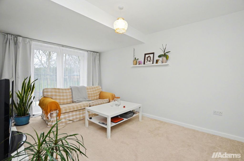 Property photo 3 of 23