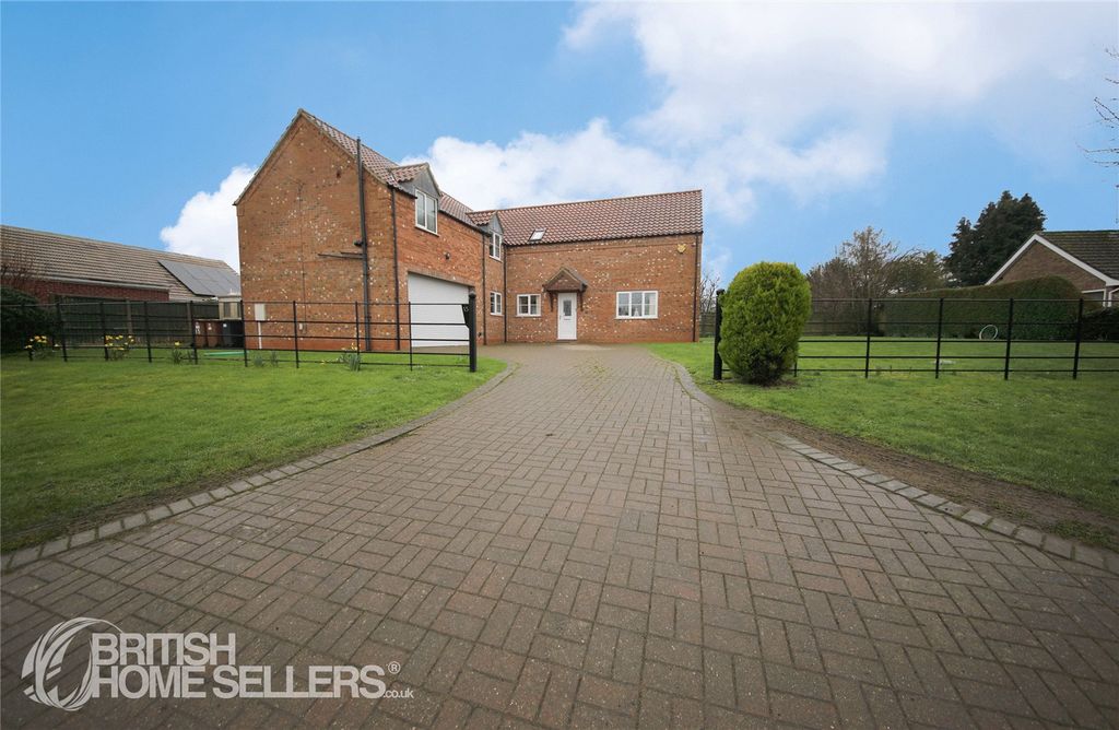 Property photo 2 of 26 Picture No. 25