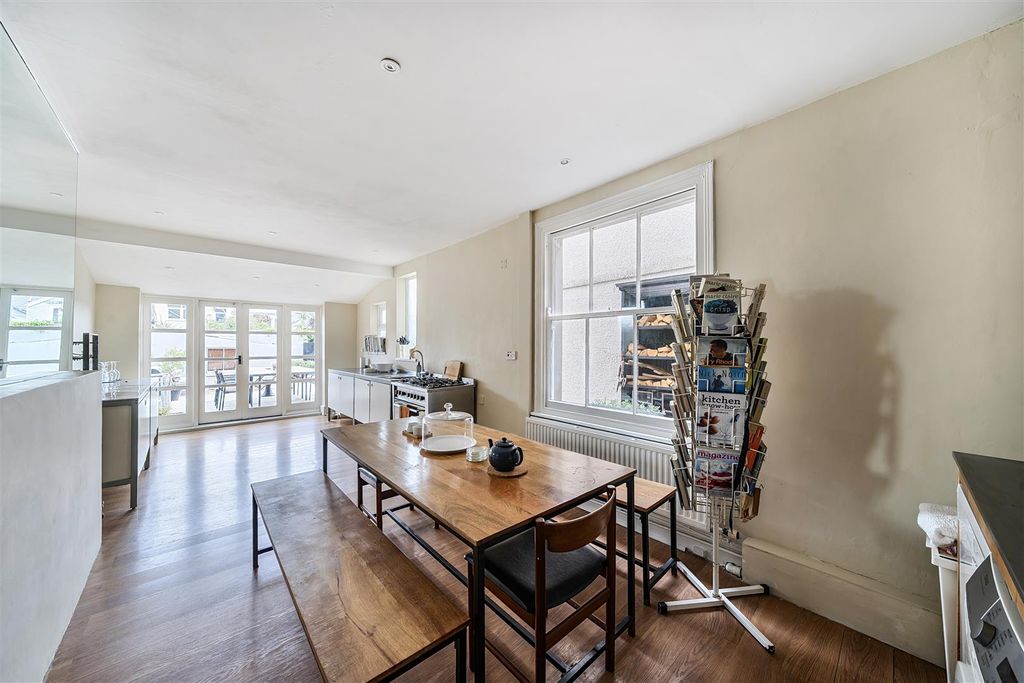 Property photo 1 of 24 1349865-10-68cd37Dbe44d3.Jpg