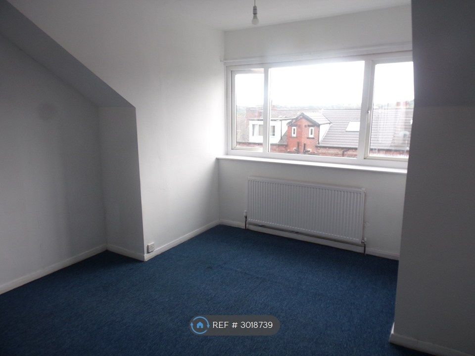 Property photo 2 of 21