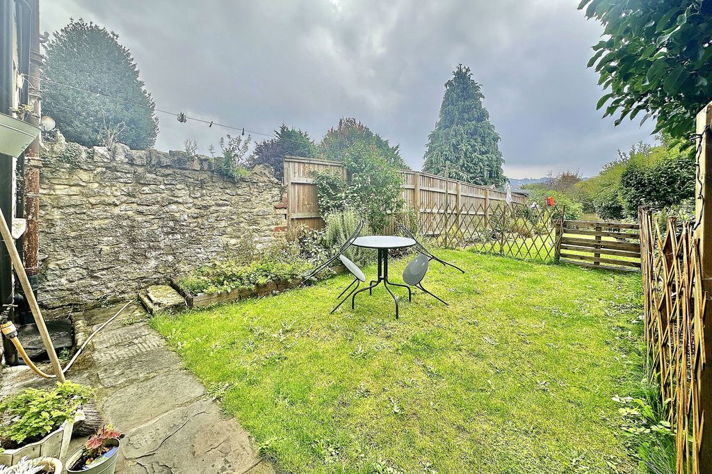 Property photo 2 of 11