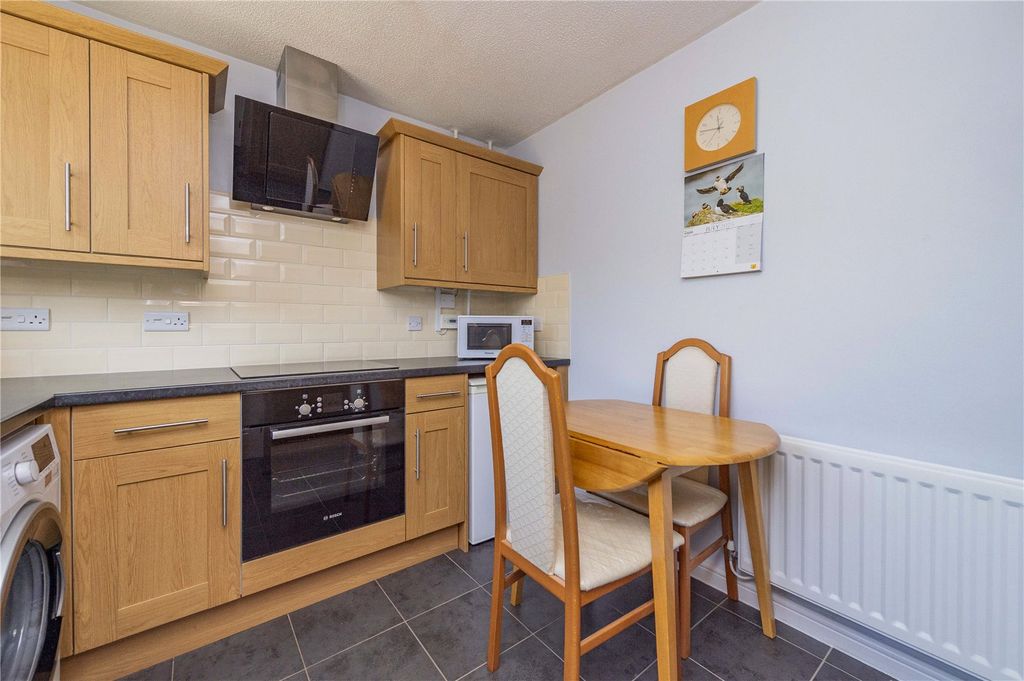 Property photo 3 of 23 Picture No. 10