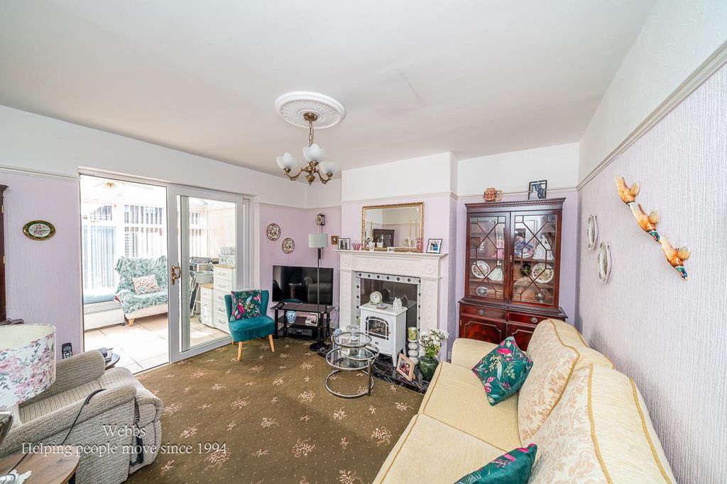 Property photo 2 of 17 Webbs-25.Jpg