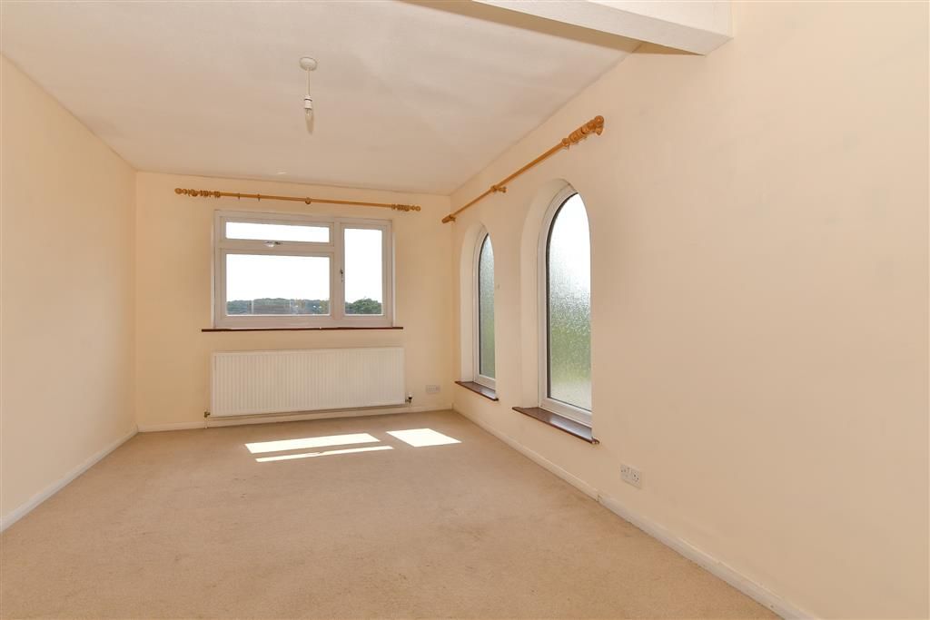 Property photo 3 of 18 Bedroom 1