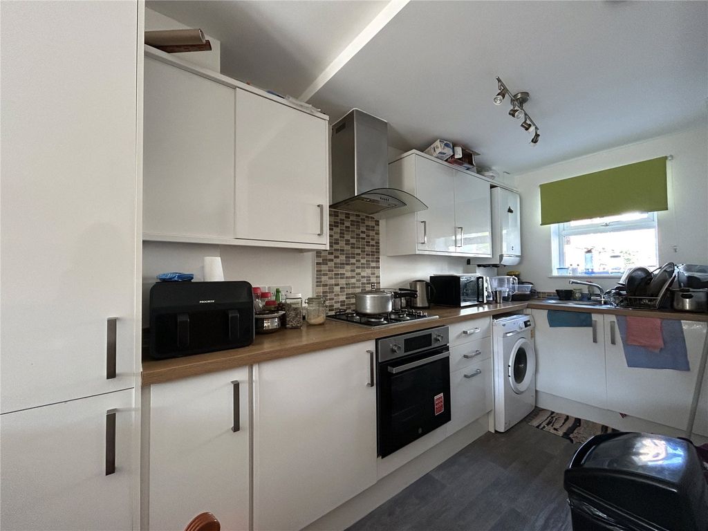 Property photo 3 of 7 Picture No. 11