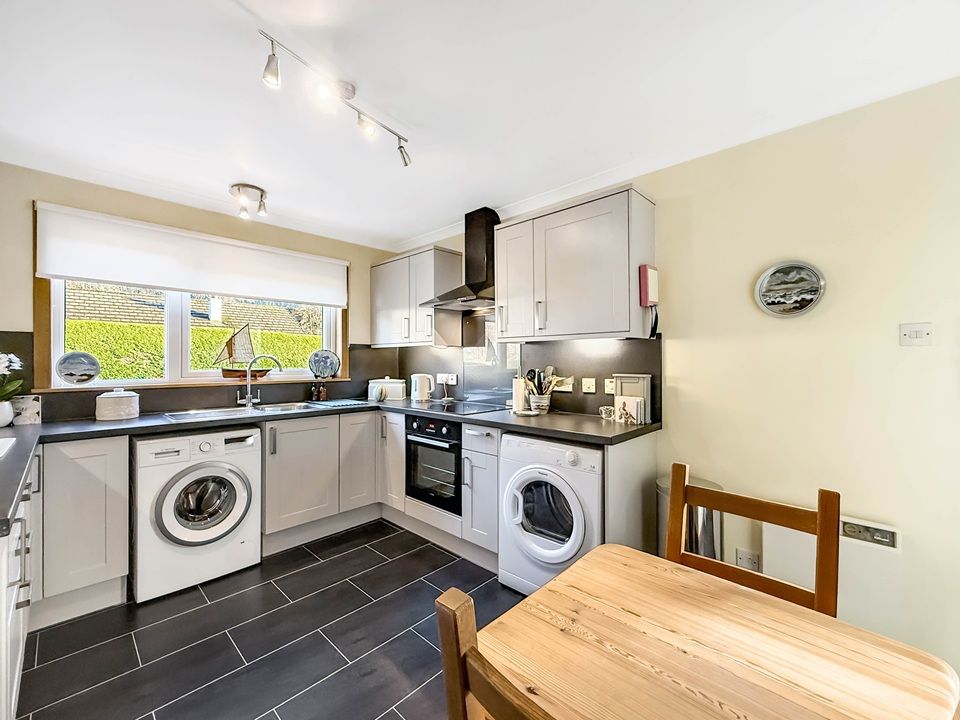 Property photo 3 of 21