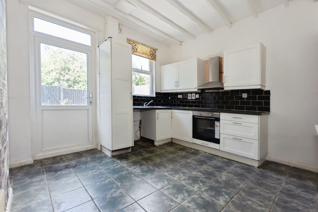 Property photo 2 of 13 Image