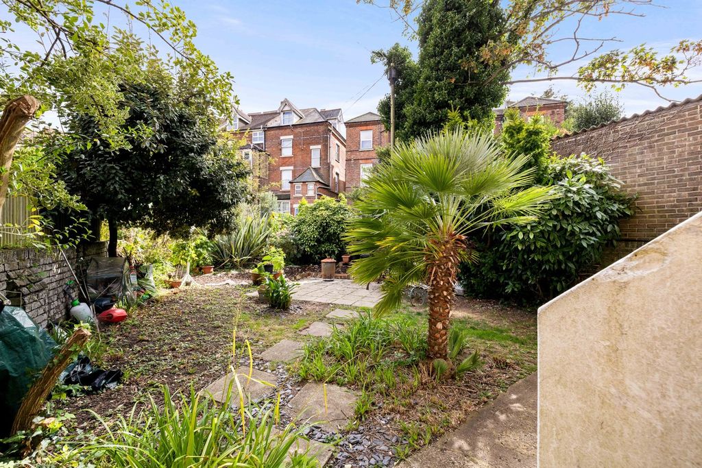 Additional image 10 of 2 bed maisonette for saleCastle Hill Avenue, Folkestone CT20