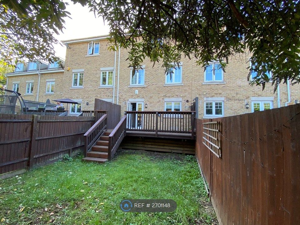 Property photo 3 of 33