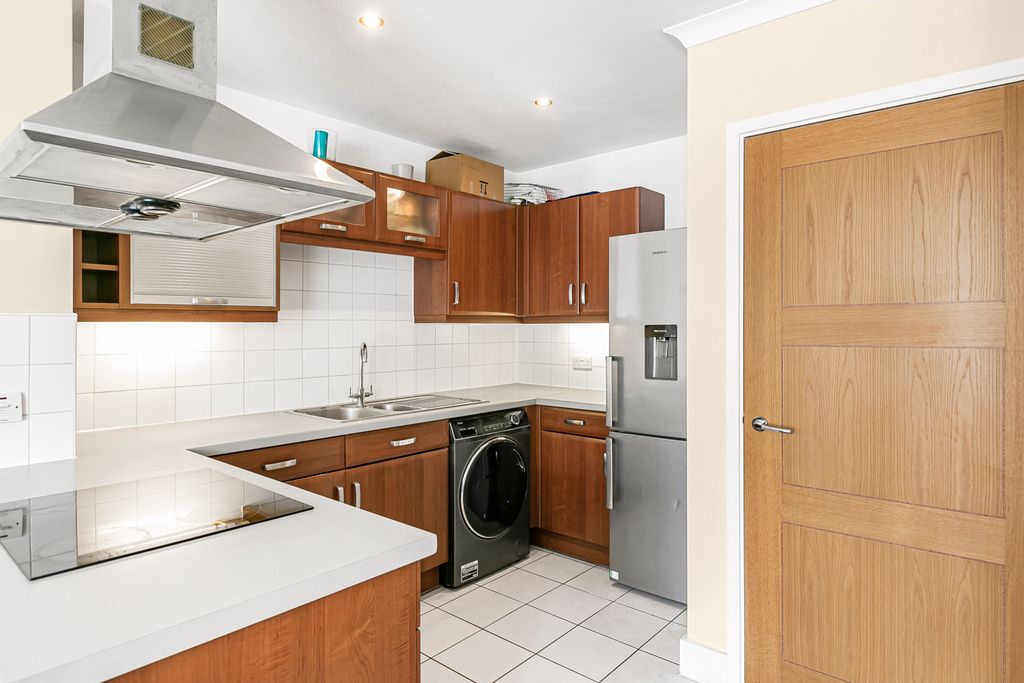 Property photo 2 of 21 11_53536