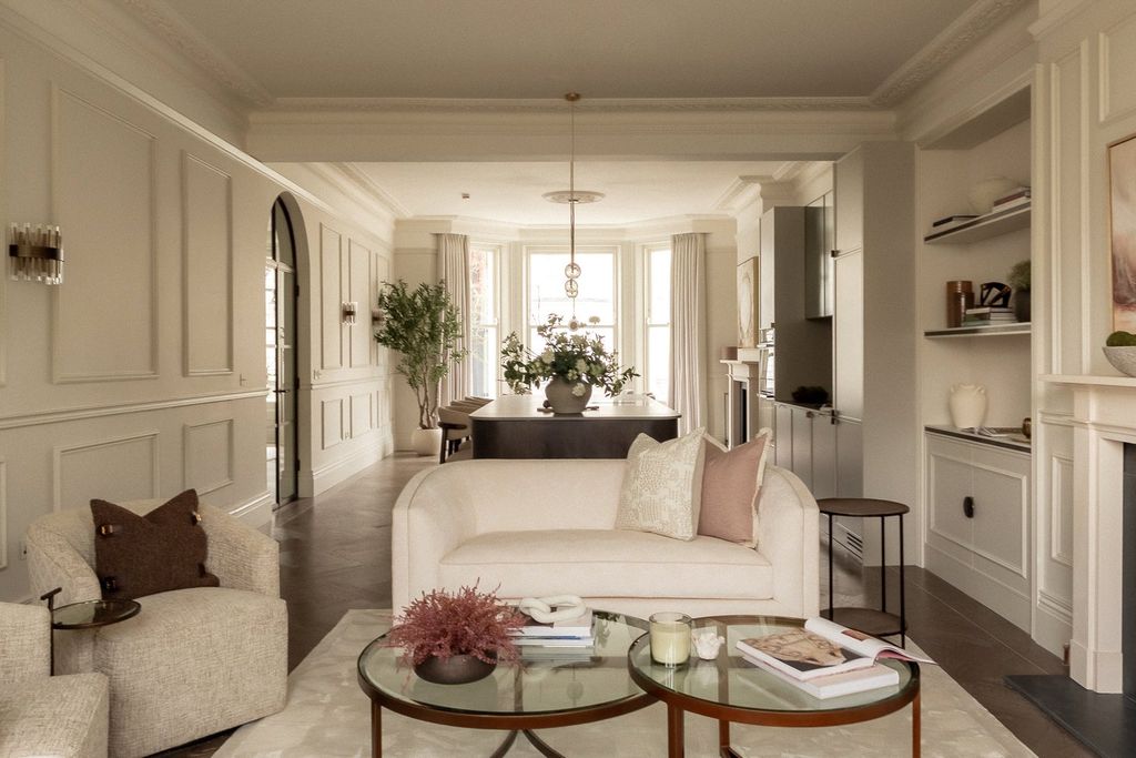 Property photo 3 of 13 Picture 3