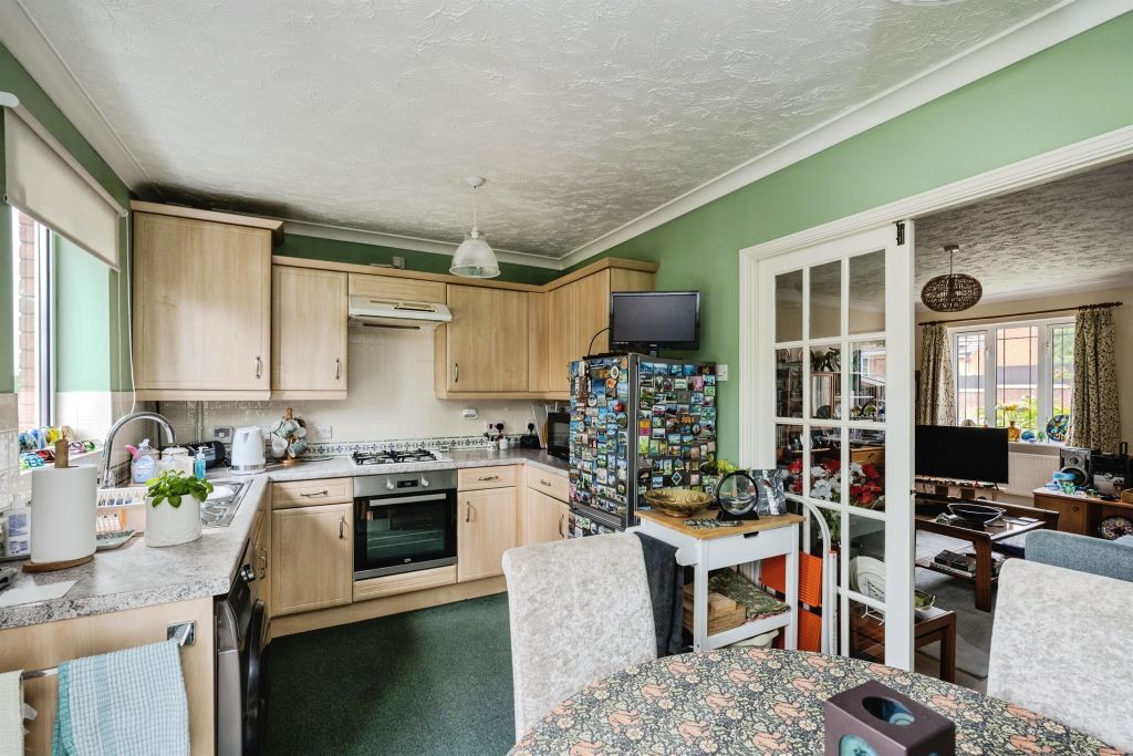 Property photo 3 of 17