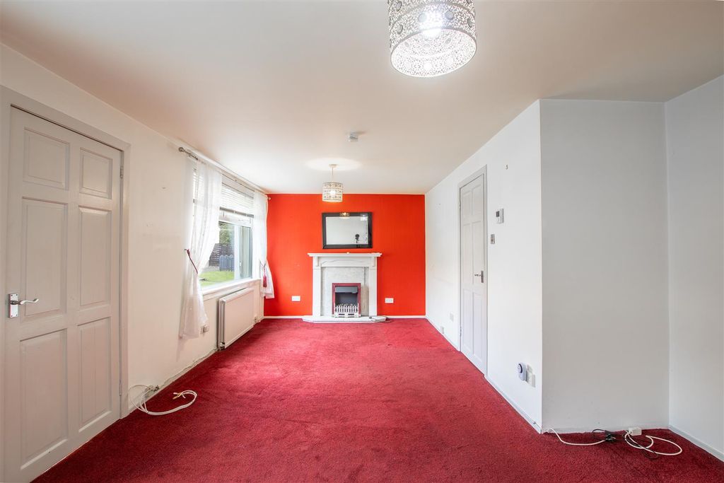 Property photo 2 of 18 Lounge-1.Jpg