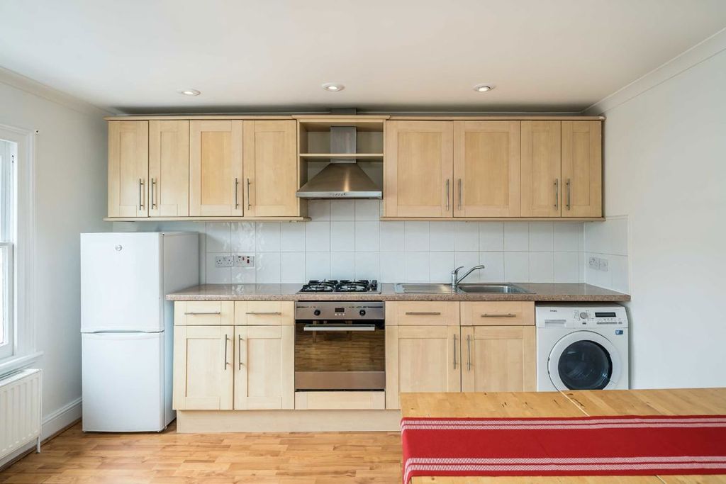 Property photo 3 of 7